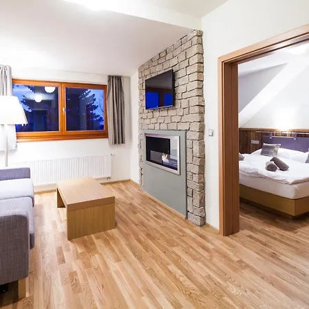 Lisensky Dvur Maison d'hôtes Sněžné