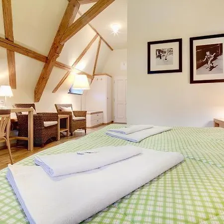 Guest house Lisensky Dvur Snezne (Pardubice)