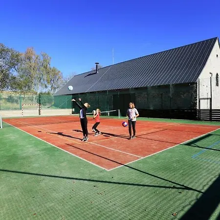 Lisensky Dvur 4*