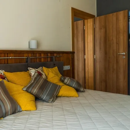 Guest house Lisensky Dvur Snezne (Pardubice)