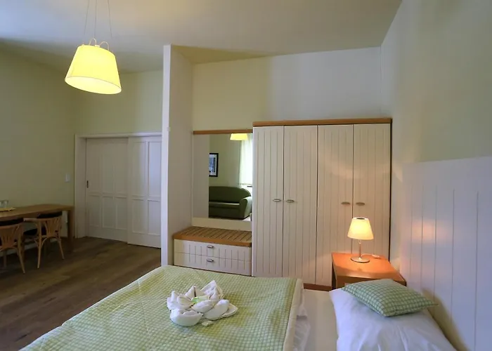 بيت ضيافة Lisensky Dvur 4*